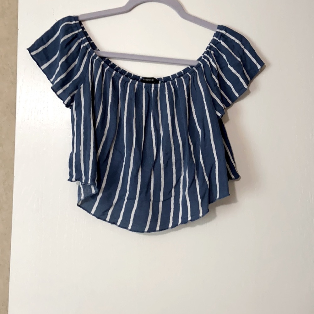 Stripped flowy crop top